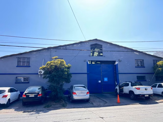 BODEGA CON OFICINA 1800 M2 QUINTA NORMAL - Imagen 7