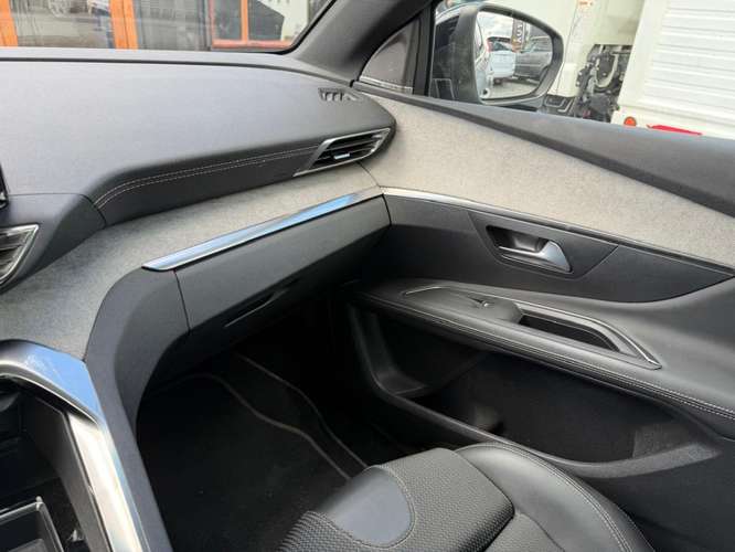 PEUGEOT 3008 GT 1.5 HDI 130 2022