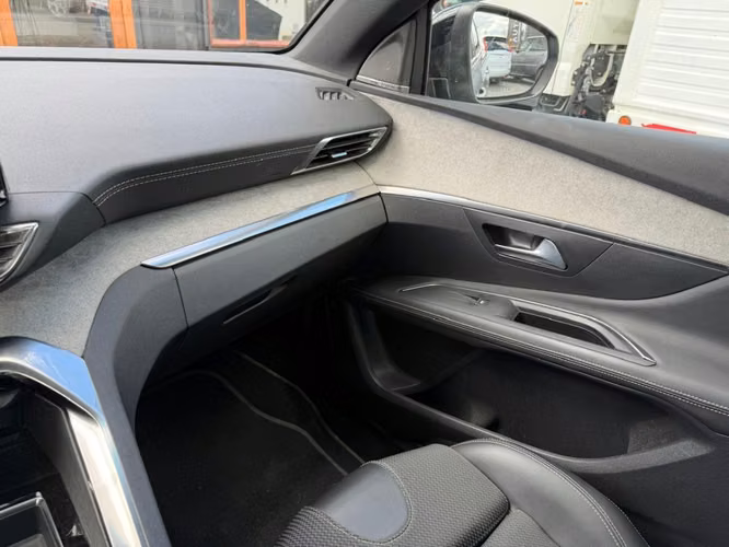 PEUGEOT 3008 GT 1.5 HDI 130 2022 - Imagen 18