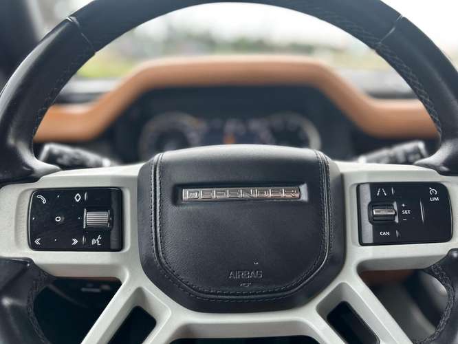 LAND ROVER DEFENDER 110 3.0I X-DYNAM 2024