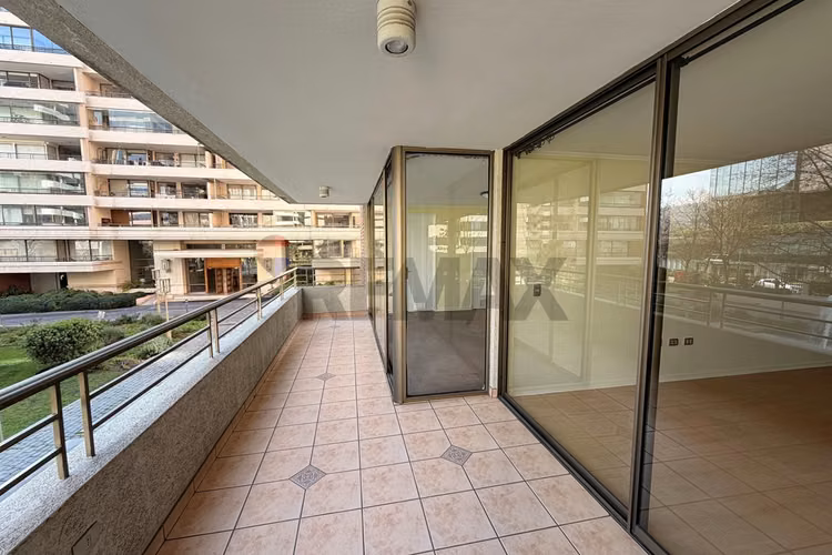 Departamento con hermosa vista - Imagen 16