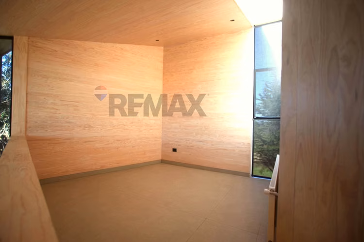 Casa estilo moderno en punta de lobos - Imagen 10