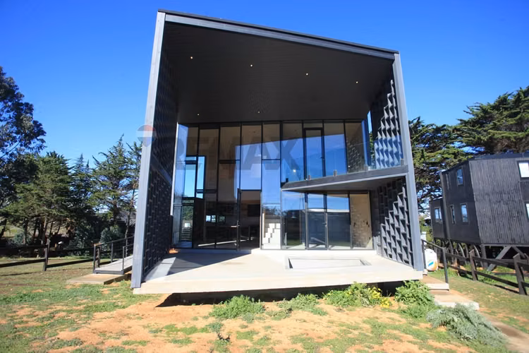 Casa estilo moderno en punta de lobos - Imagen 2
