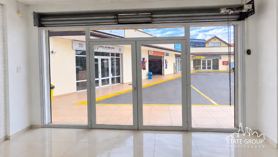 ARRIENDO LOCAL COMERCIAL EN STRIP CENTER PUDAHUEL