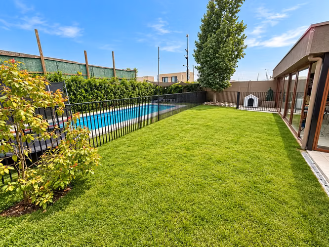 CASA FAMILIAR CON PISCINA Y AMPLIOS ESPACIOS REMANSO - Imagen 2