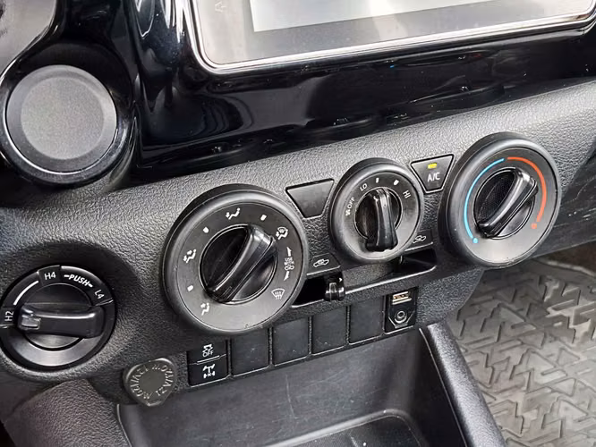 TOYOTA HILUX 2022 - Imagen 15