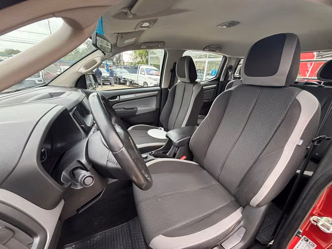 CHEVROLET COLORADO 2.8 LT AT 4X4 DIESEL - Imagen 12