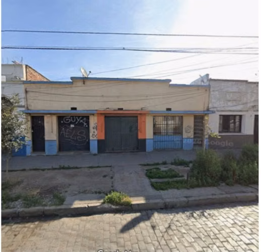 Oportunidad de inversión. 2 casas + local . Renta $1.200.000 , Portugal/ Av. Matta