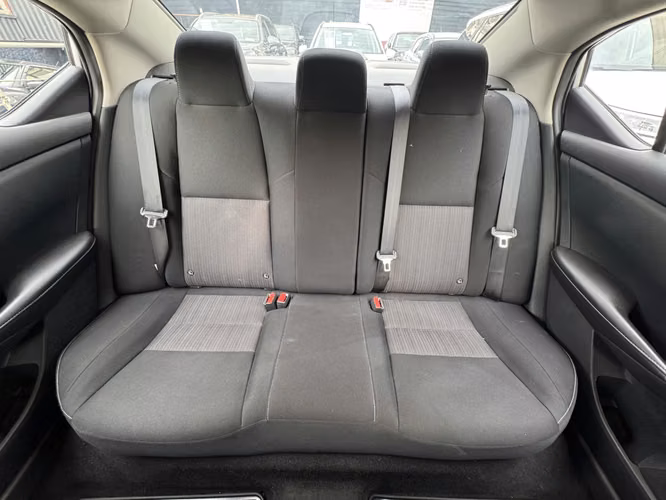 Nissan sentra - Imagen 14