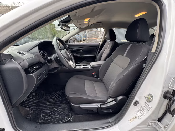 Nissan sentra - Imagen 13