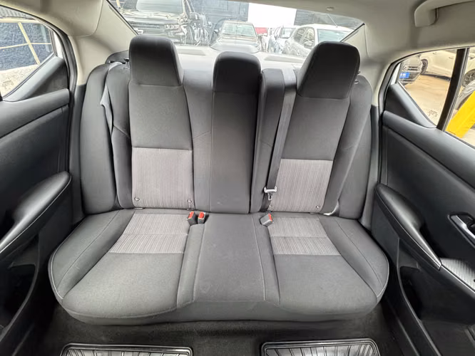 Nissan sentra - Imagen 15