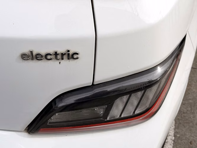 HYUNDAI KONA 2023 - Imagen 9