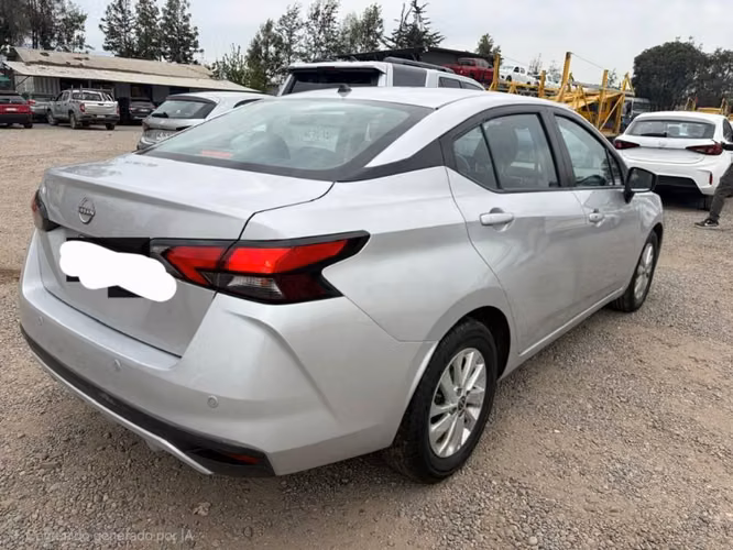 NISSAN VERSA AUTOMATICO 2024