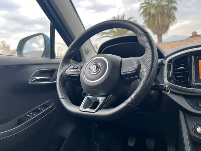MG 3 1.5 STD 2025 - Imagen 16