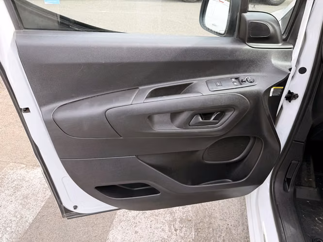 PEUGEOT PARTNER 2022 - Imagen 13