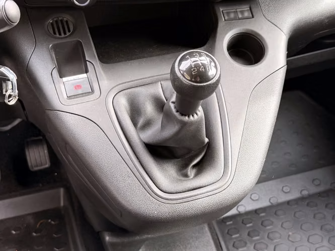 PEUGEOT PARTNER 2022 - Imagen 17