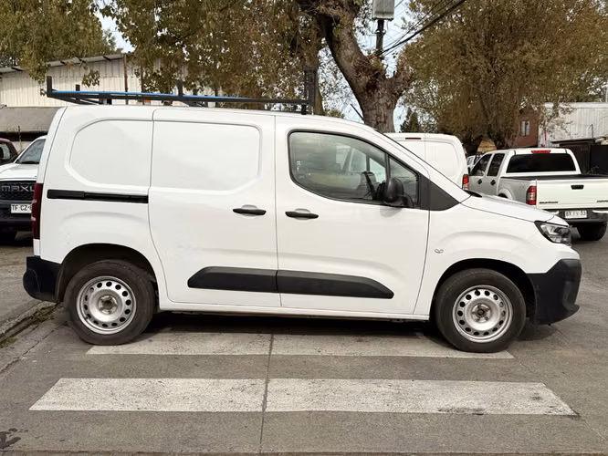 PEUGEOT PARTNER 2025 - Imagen 4