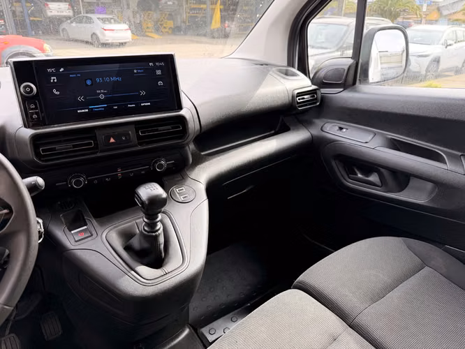 PEUGEOT PARTNER 2025 - Imagen 17