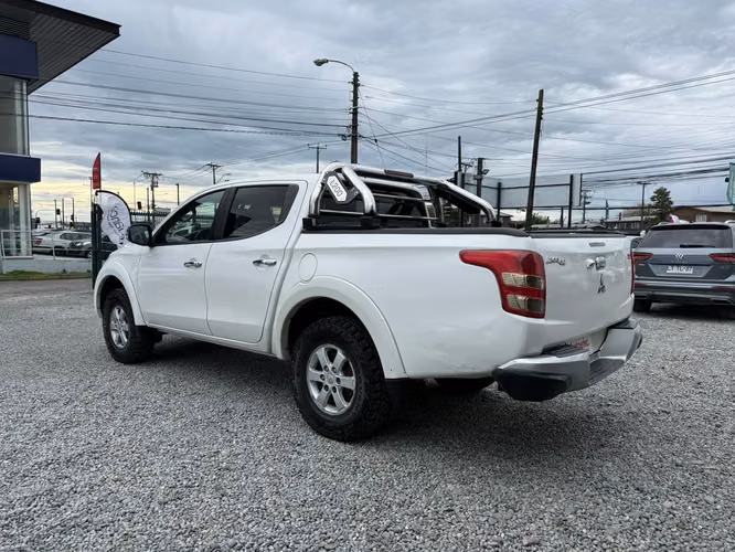MITSUBISHI L200 DAKAR CRS 4X4 2019 - Imagen 9