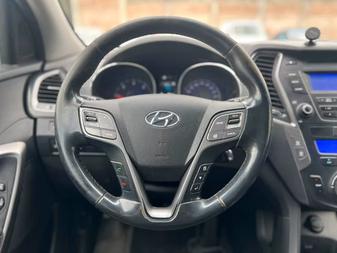 Hyundai Santa Fe GLS 2.2 AT 4WD 2015 - Imagen 16