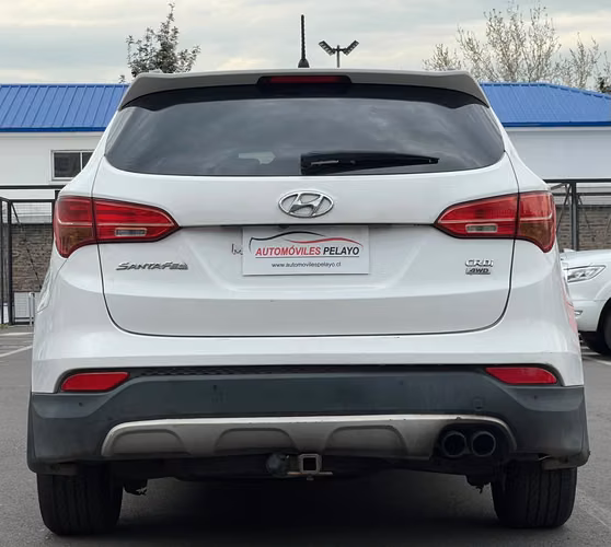 Hyundai Santa Fe GLS 2.2 AT 4WD 2015 - Imagen 5