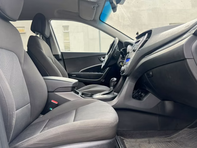 Hyundai Santa Fe GLS 2.2 AT 4WD 2015 - Imagen 18