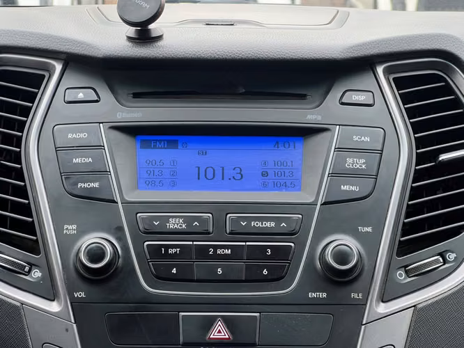 Hyundai Santa Fe GLS 2.2 AT 4WD 2015 - Imagen 15
