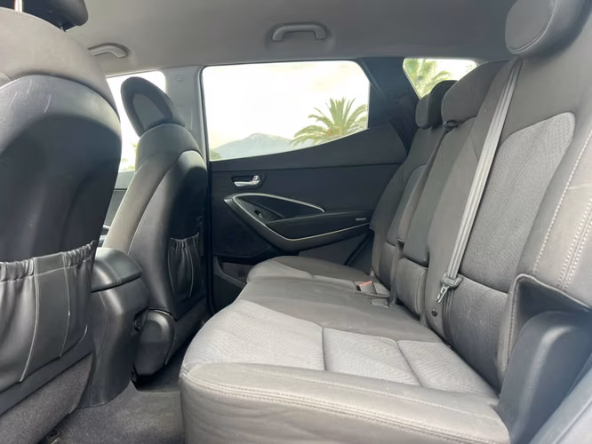 Hyundai Santa Fe GLS 2.2 AT 4WD 2015 - Imagen 8