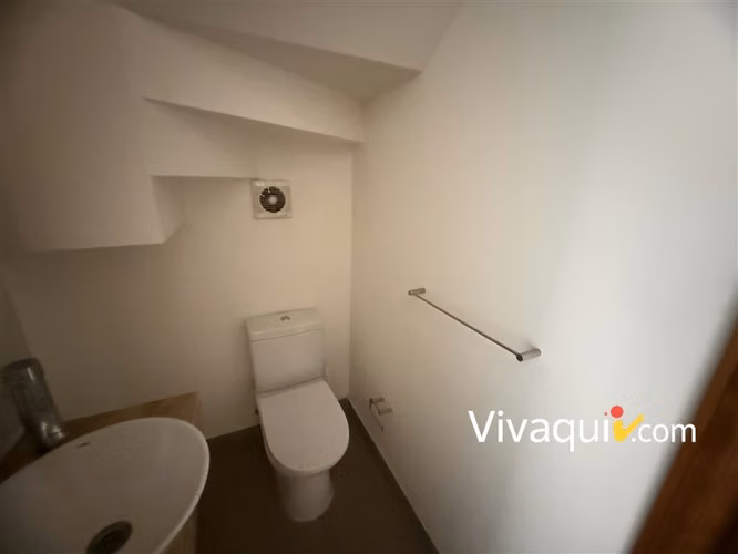 Casa en venta de 3 dorm. en Colina
