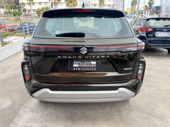 SUZULO GRAND VITARA HIBRIDO 2023 MT - Imagen 6