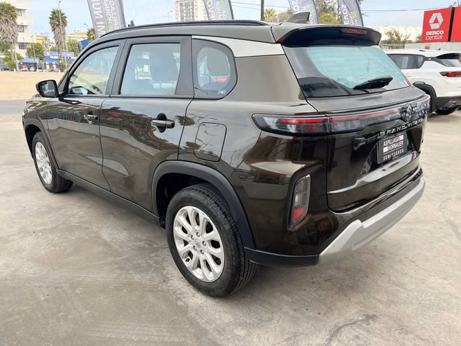 SUZULO GRAND VITARA HIBRIDO 2023 MT - Imagen 5