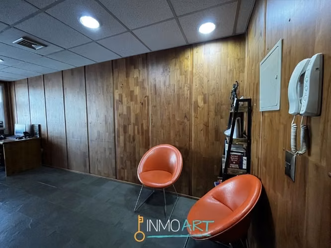 Oficina en venta con 2 privados y 2 baños,Ed Capital, Temuco