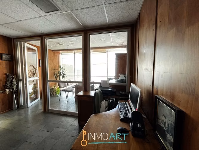 Oficina en venta con 2 privados y 2 baños,Ed Capital, Temuco