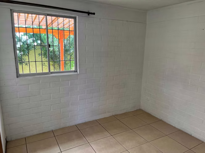 Casa 2D 1B con patio – Padre Hurtado (184837)