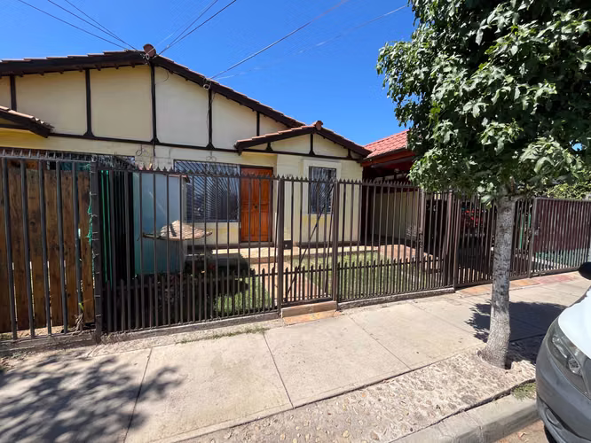 Casa 2D 1B con patio – Padre Hurtado (184837)