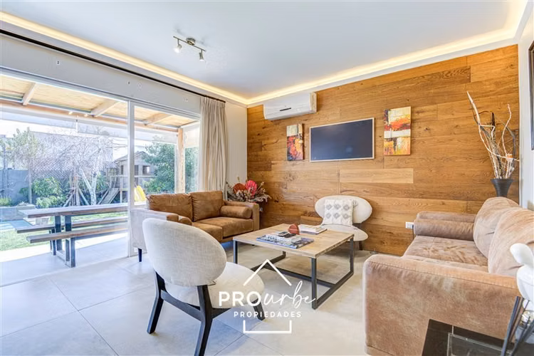 Casa en venta de 7 dorm. en La Reina - Imagen 6