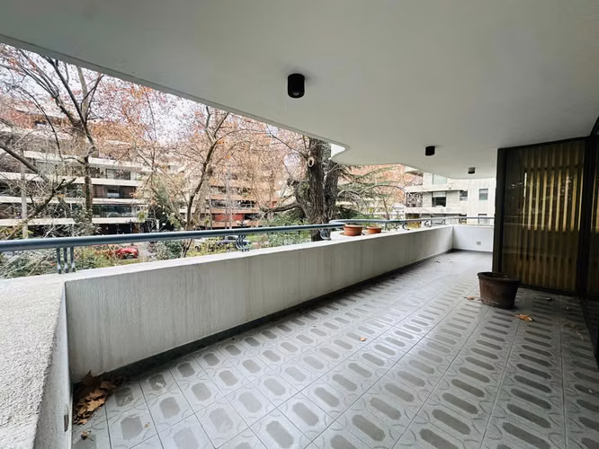 EL BOSQUE CON CARMEN SYLVA - 5D,4B,2EST,1BOD | 270 M2 - Imagen 1