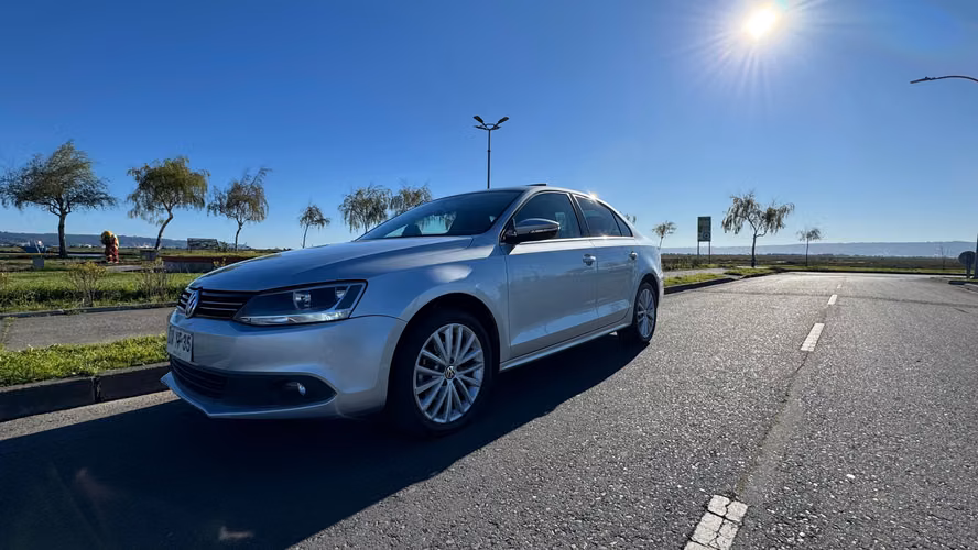 2012 Volkswagen Vento 2.0 COMFORTLINE 4X2 AT 4P.