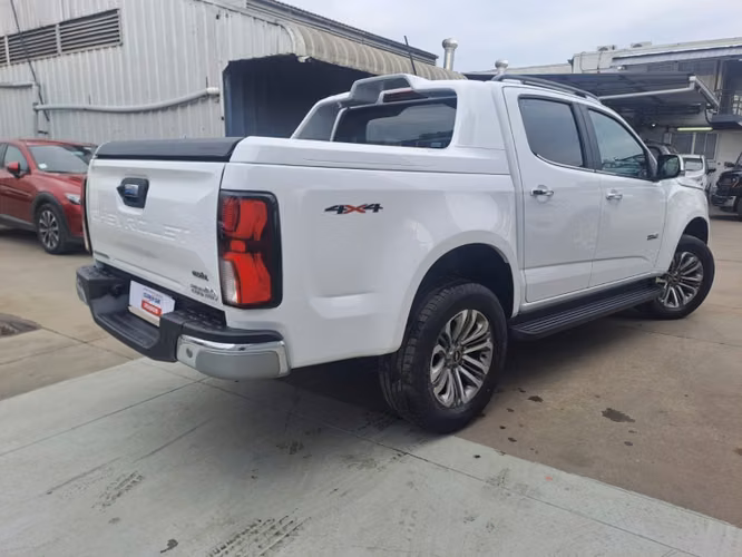 CHEVROLET COLORADO 2.8 HIGH COUNTRY AT 4X4 DIESEL - Imagen 6