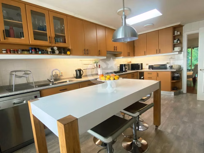 Arriendo Venta. Casa Condominio Huinganal, La Dehesa. - Imagen 7