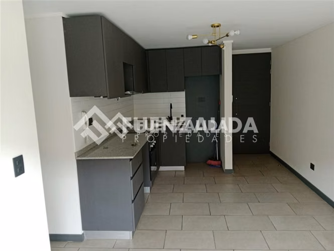Departamento en arriendo de 2 dorm. en La Cisterna - Imagen 4