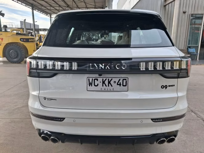 LYNK&CO 09 2027 - Imagen 3