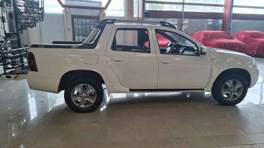 RENAULT OROCH INTENS 2.0 MT 2018 (PICK UP EXTENSIBLE) - Imagen 9