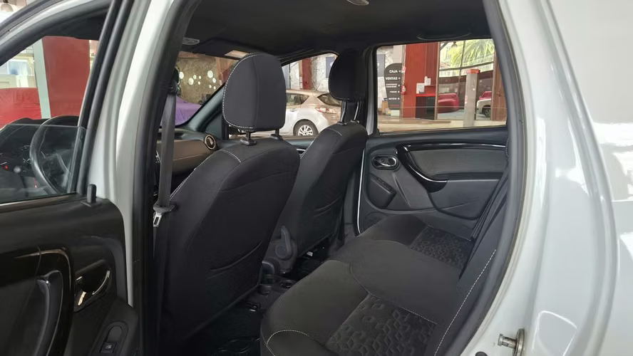 RENAULT OROCH INTENS 2.0 MT 2018 (PICK UP EXTENSIBLE) - Imagen 12