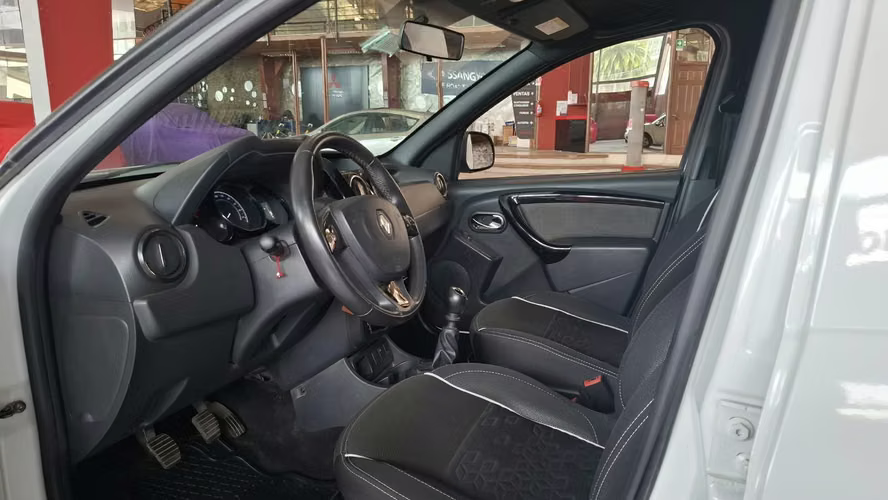 RENAULT OROCH INTENS 2.0 MT 2018 (PICK UP EXTENSIBLE) - Imagen 10