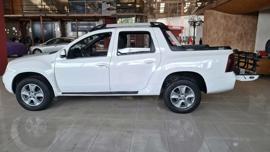 RENAULT OROCH INTENS 2.0 MT 2018 (PICK UP EXTENSIBLE) - Imagen 8