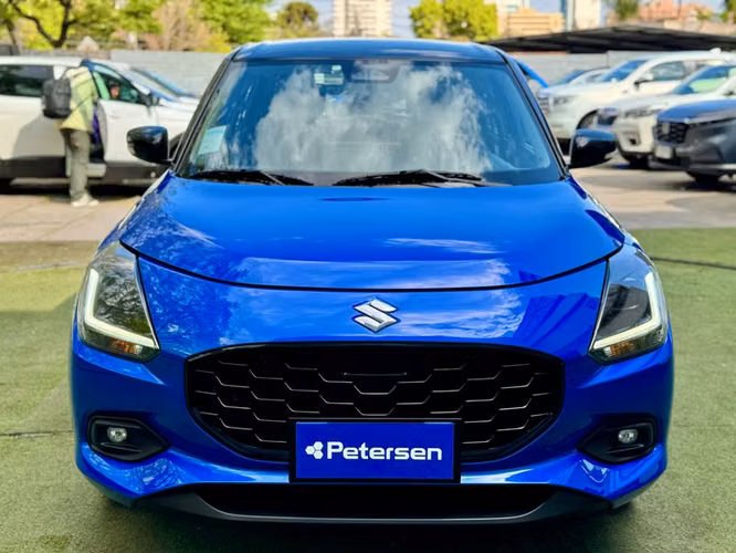 SUZUKI SWIFT 1.2 GLX CVT SMART HYBRID - 2025 | 4860 - Imagen 4