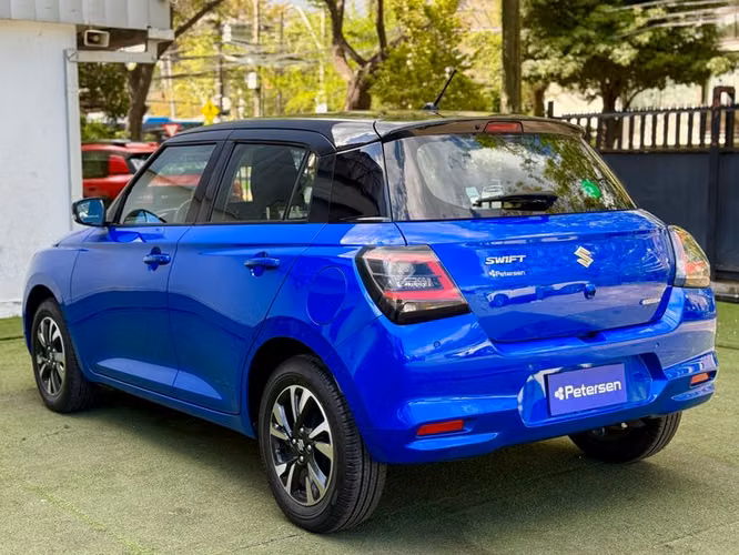SUZUKI SWIFT 1.2 GLX CVT SMART HYBRID - 2025 | 4860 - Imagen 10