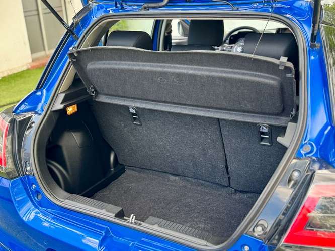 SUZUKI SWIFT 1.2 GLX CVT SMART HYBRID - 2025 | 4860