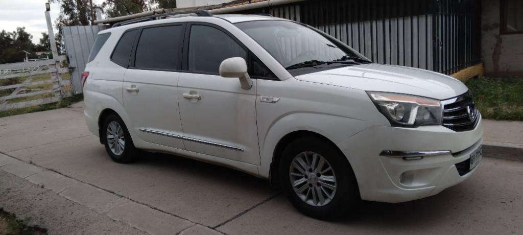 Ssang yong stavic 2.0